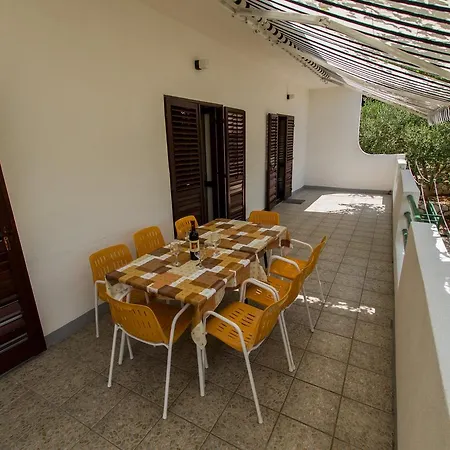 Διαμέρισμα Mediteran Garden Brela