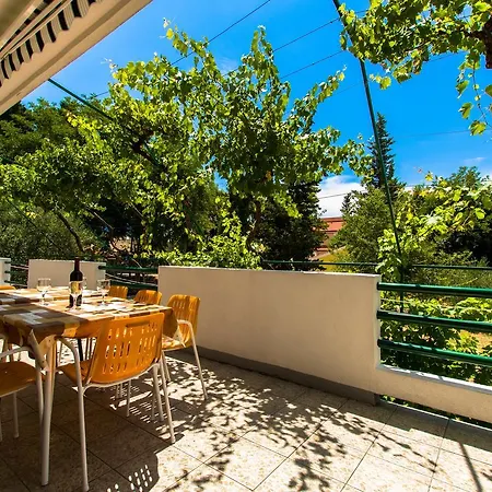 Mediteran Garden Διαμέρισμα Brela